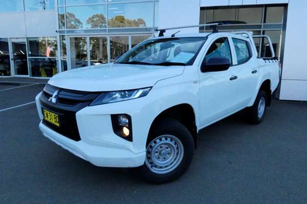 2019 Mitsubishi Triton GLX MR 4X4