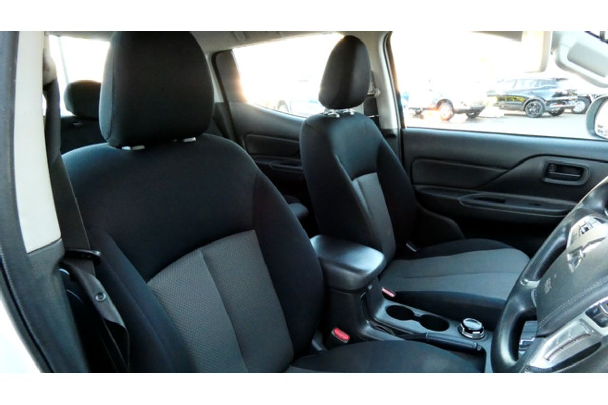 2019 Mitsubishi Triton GLX MR 4X4
