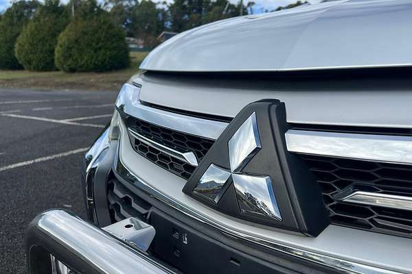 2016 Mitsubishi Pajero Sport Exceed QE