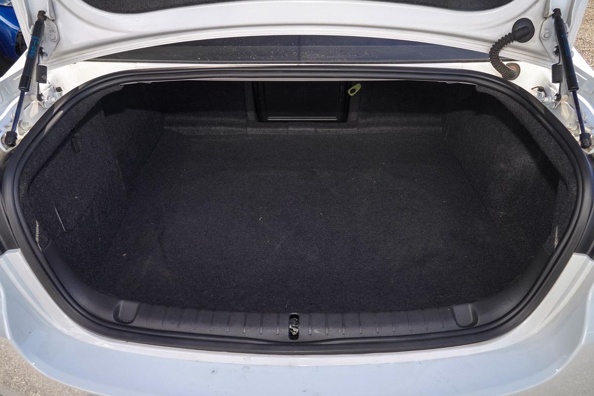 2015 Holden Commodore SV6 VF
