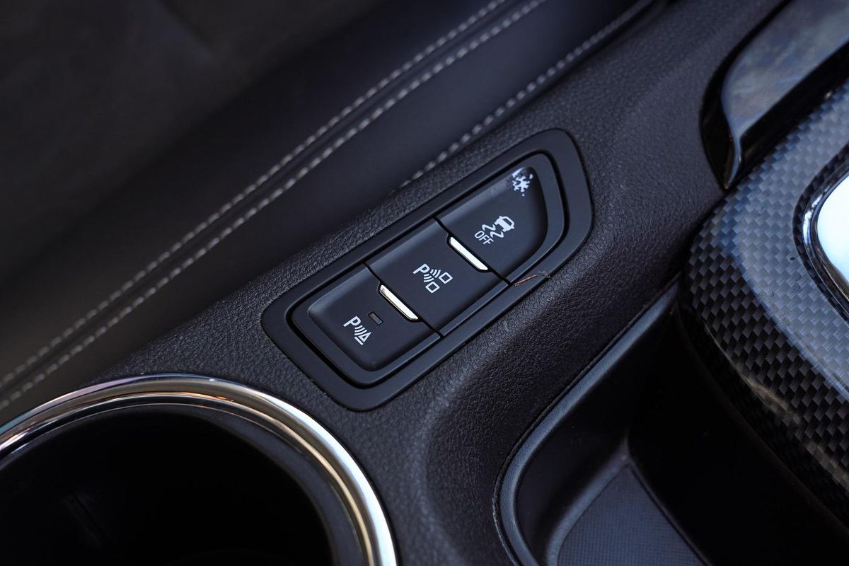 2015 Holden Commodore SV6 VF