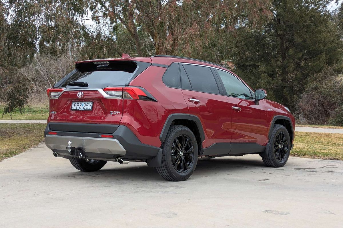 2025 Toyota RAV4 Cruiser AXAH52R