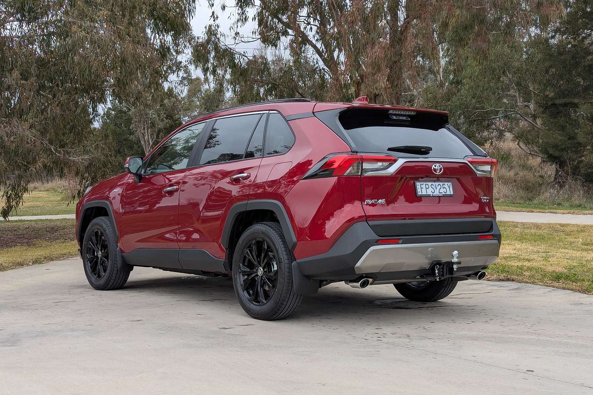 2025 Toyota RAV4 Cruiser AXAH52R