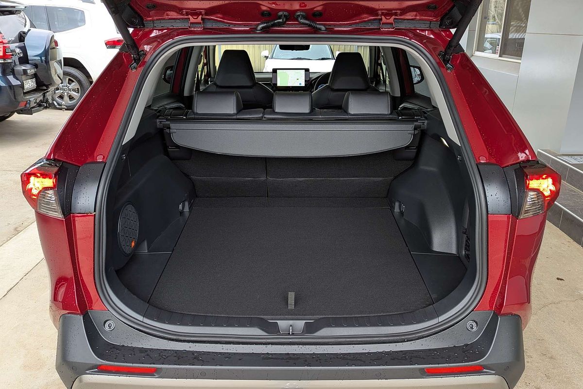 2025 Toyota RAV4 Cruiser AXAH52R