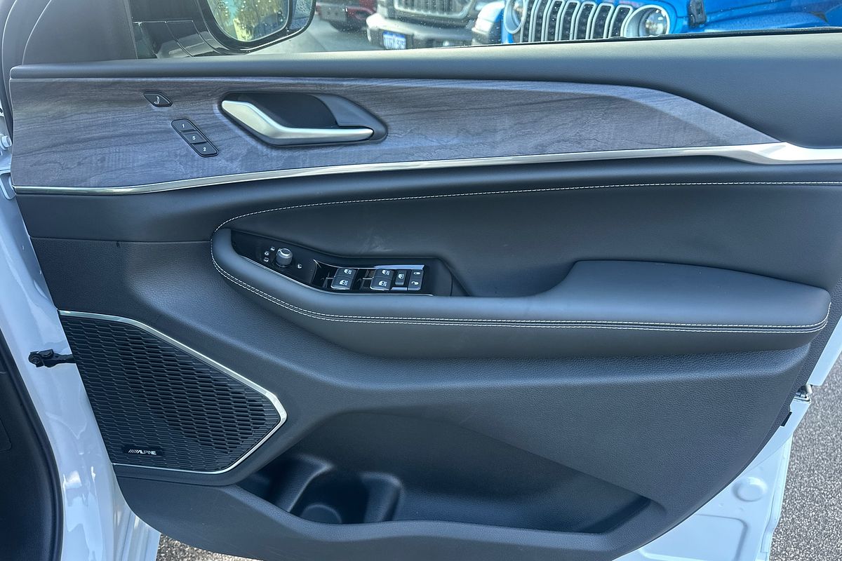 2023 Jeep Grand Cherokee Overland WL