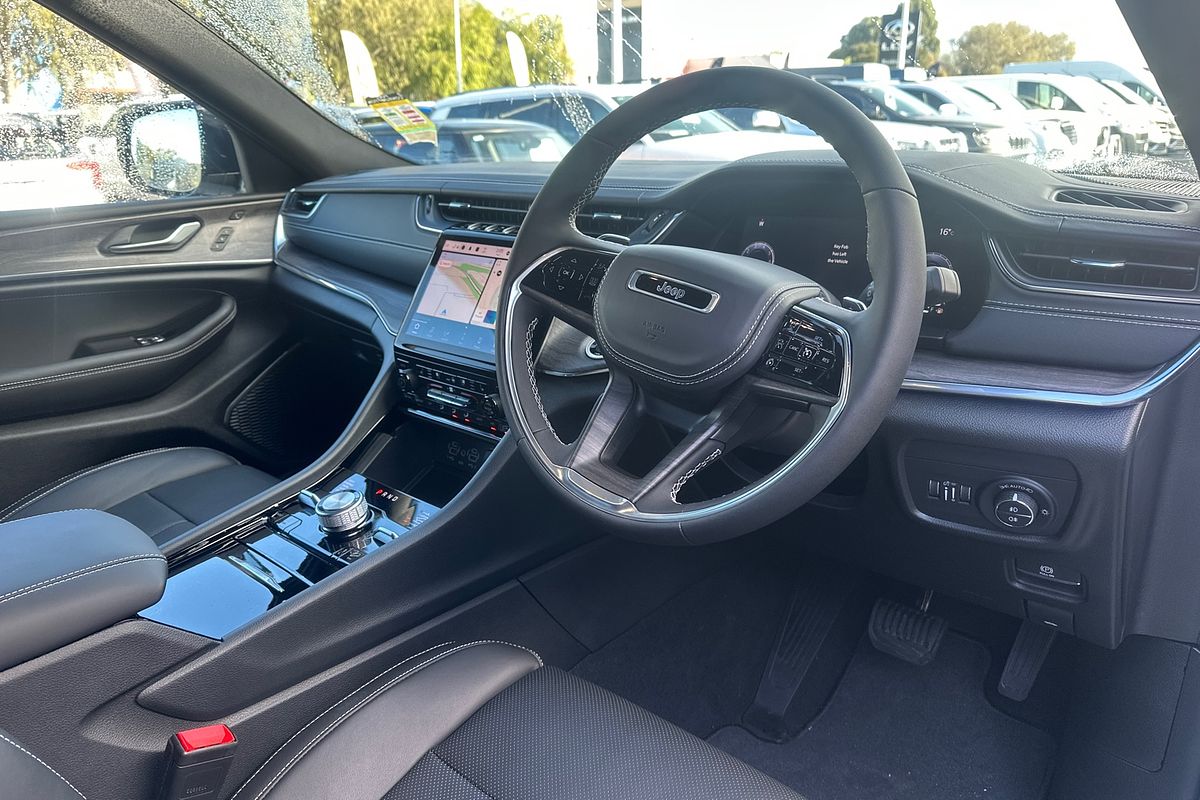 2023 Jeep Grand Cherokee Overland WL