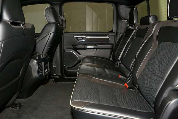 2024 RAM 1500 Laramie Sport RamBox DT 4X4 SWB