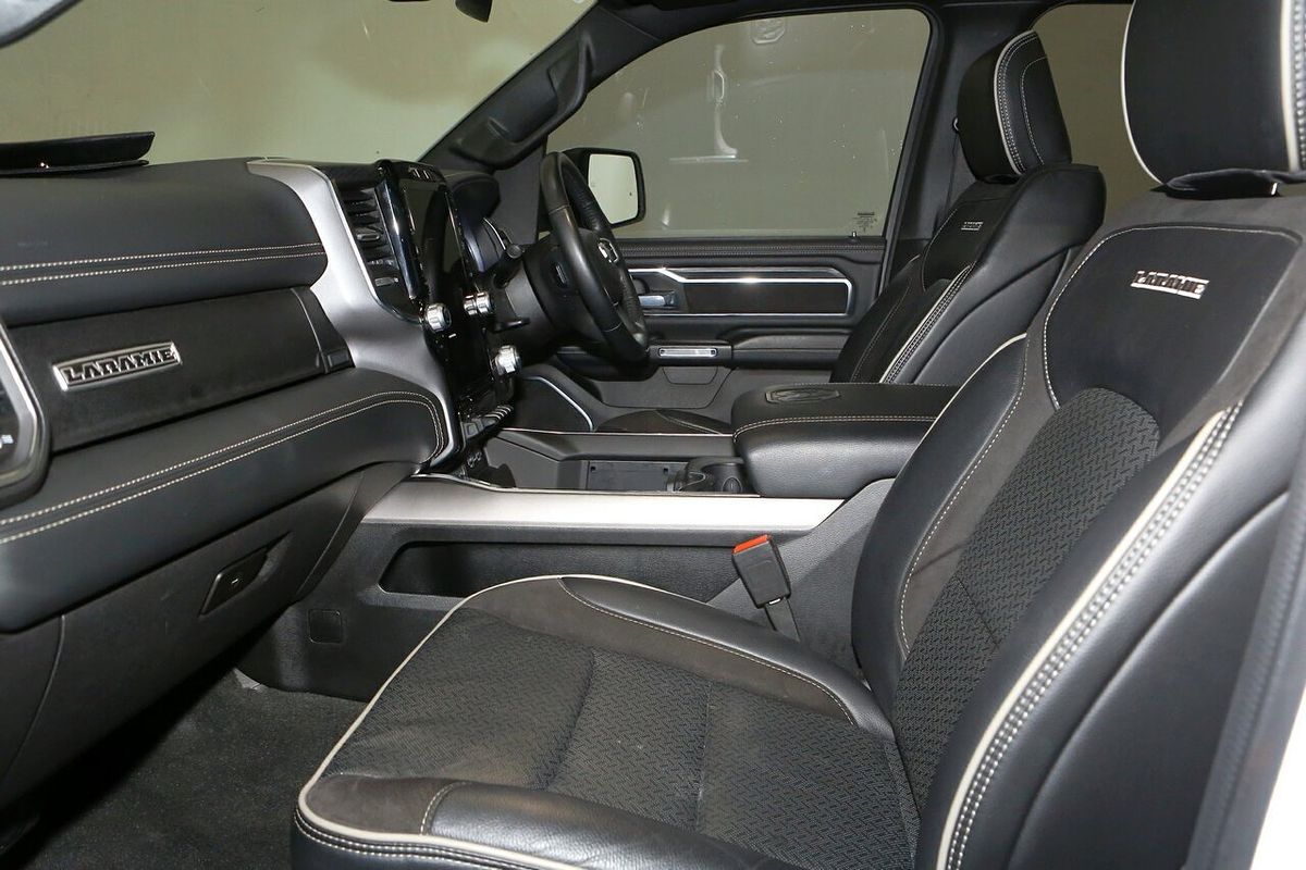 2024 RAM 1500 Laramie Sport RamBox DT 4X4 SWB