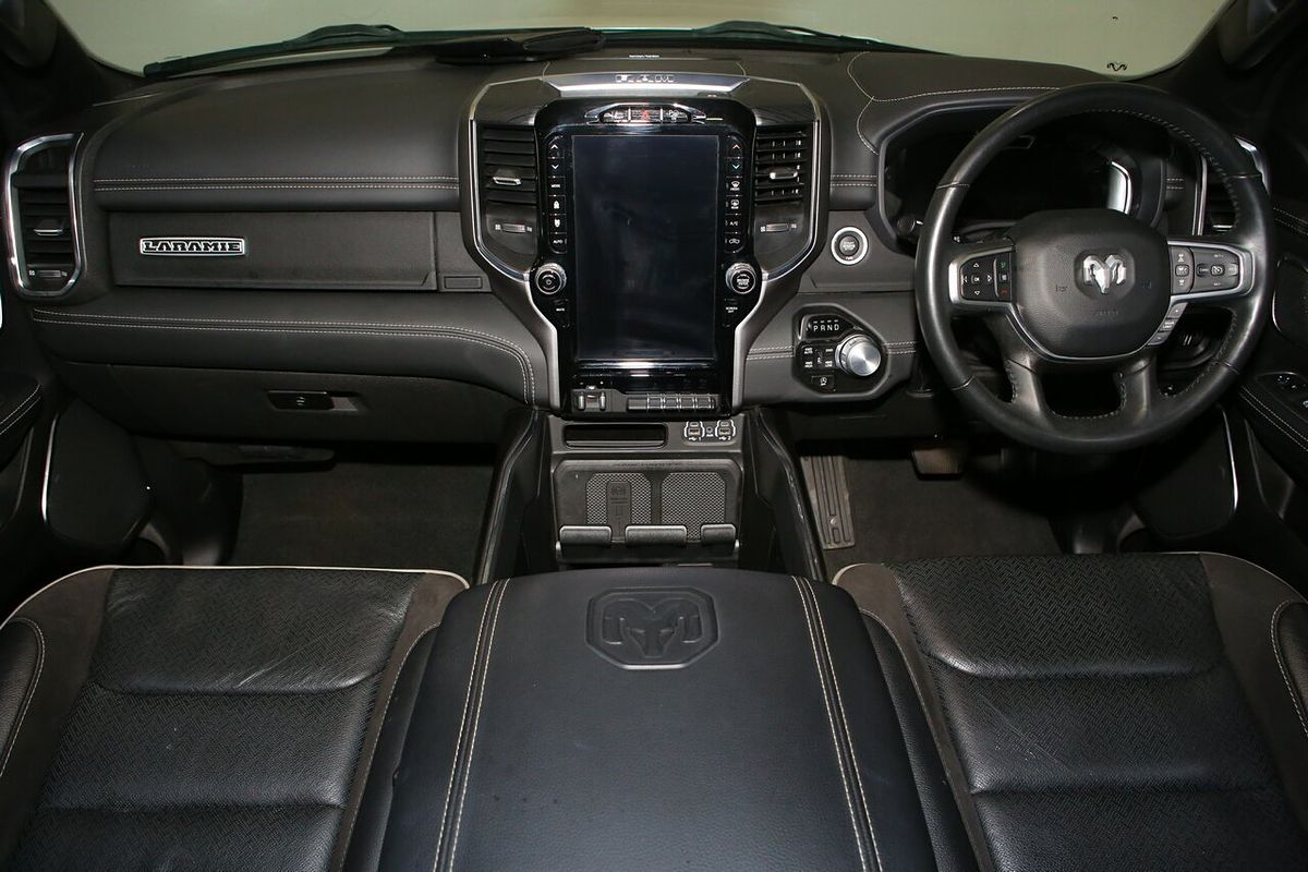 2024 RAM 1500 Laramie Sport RamBox DT 4X4 SWB
