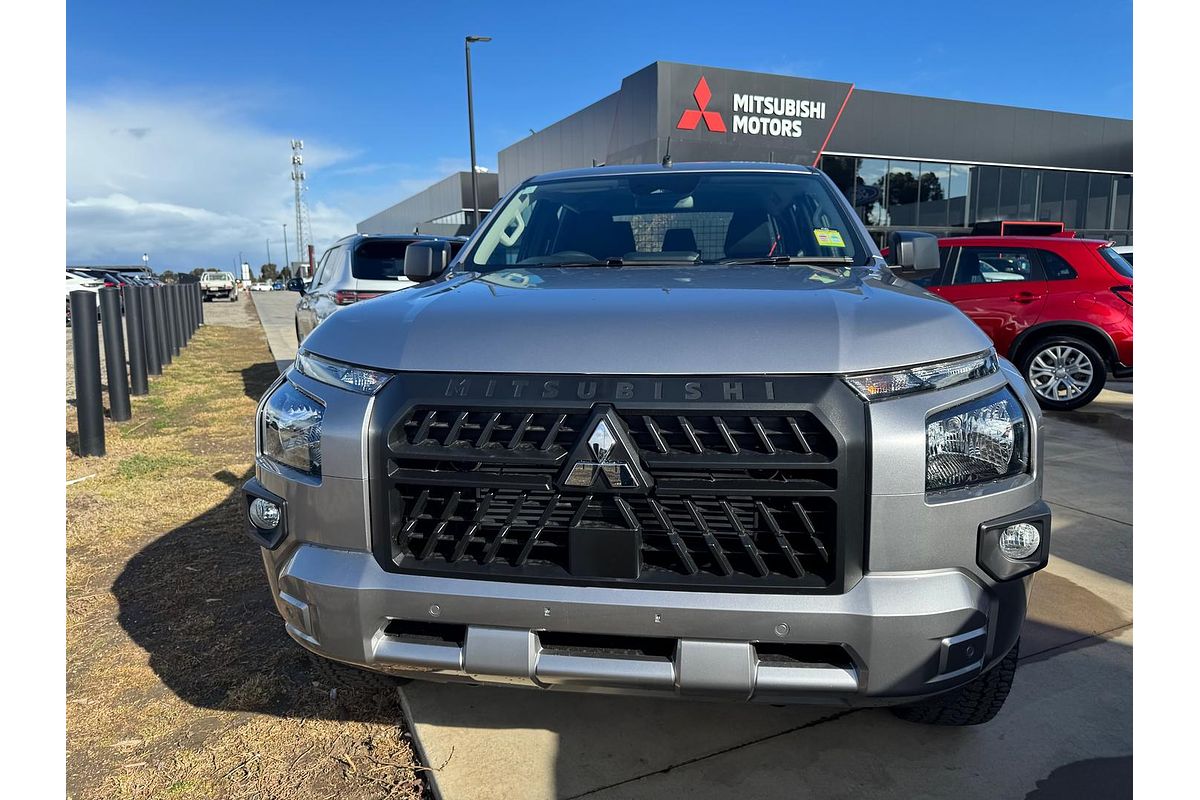 2025 Mitsubishi Triton GLX MV 4X4
