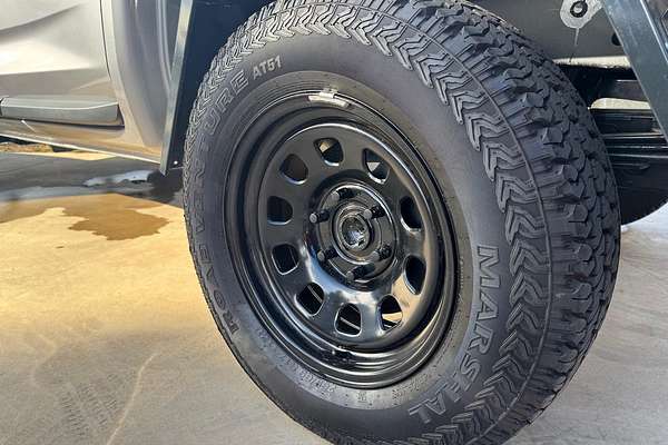 2025 Mitsubishi Triton GLX MV 4X4