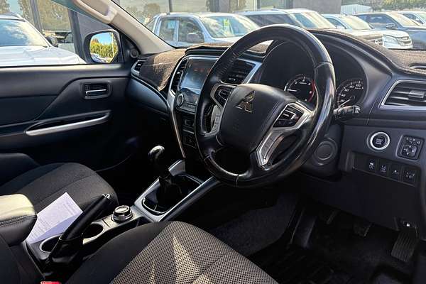 2021 Mitsubishi Triton GLS MR 4X4