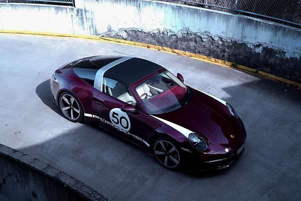 2020 Porsche 911 Targa 4S Heritage Design Edition 992