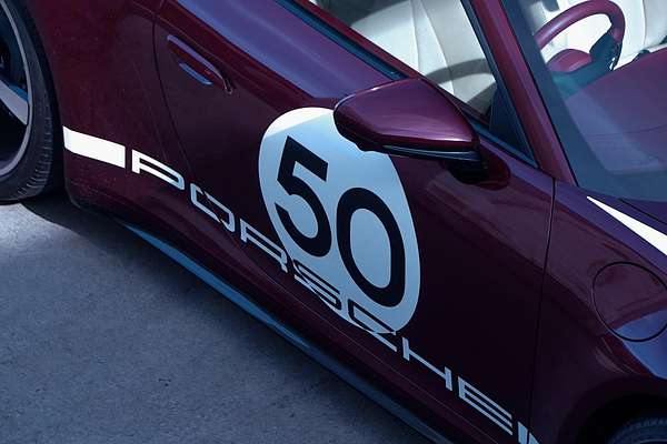 2020 Porsche 911 Targa 4S Heritage Design Edition 992