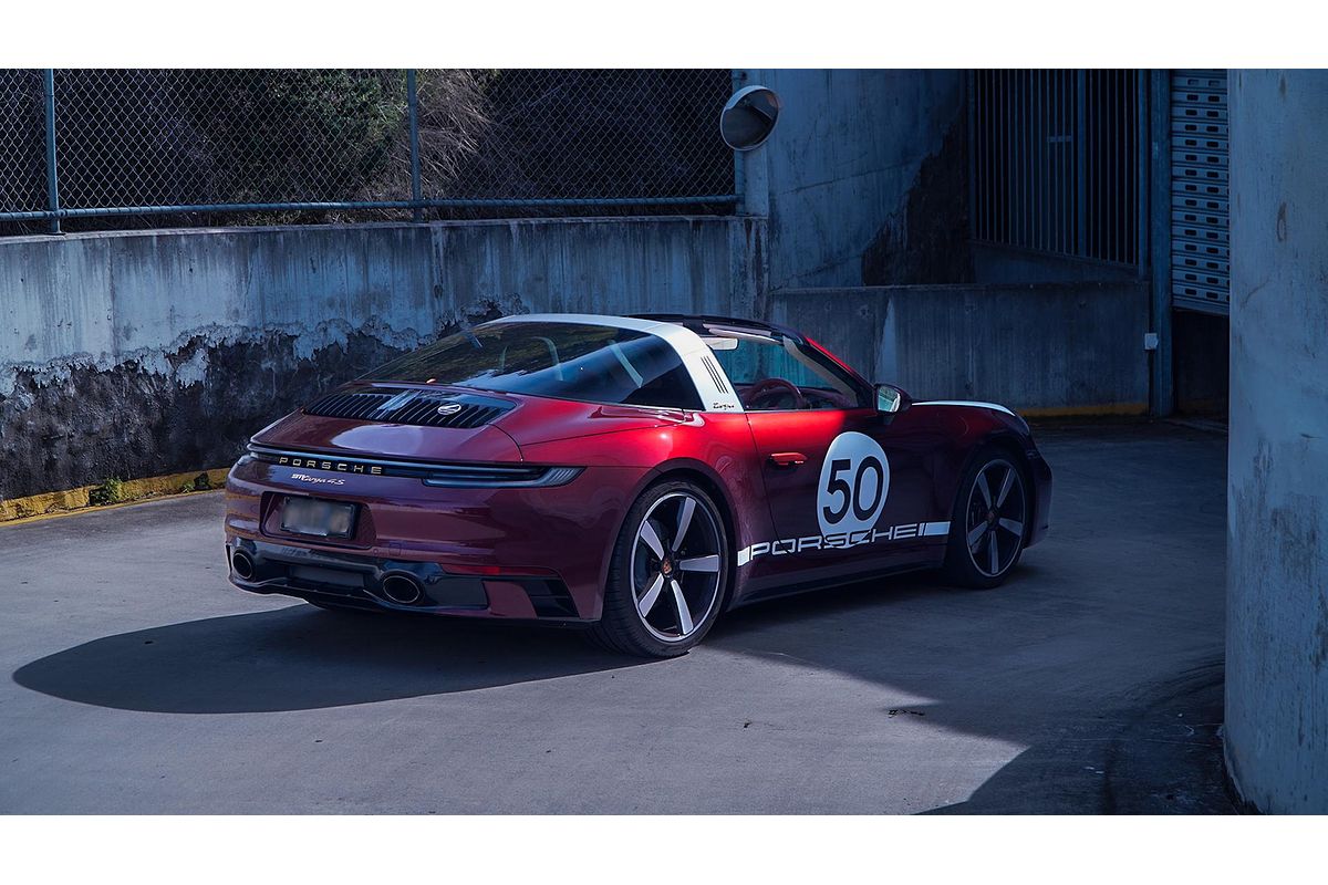 2020 Porsche 911 Targa 4S Heritage Design Edition 992