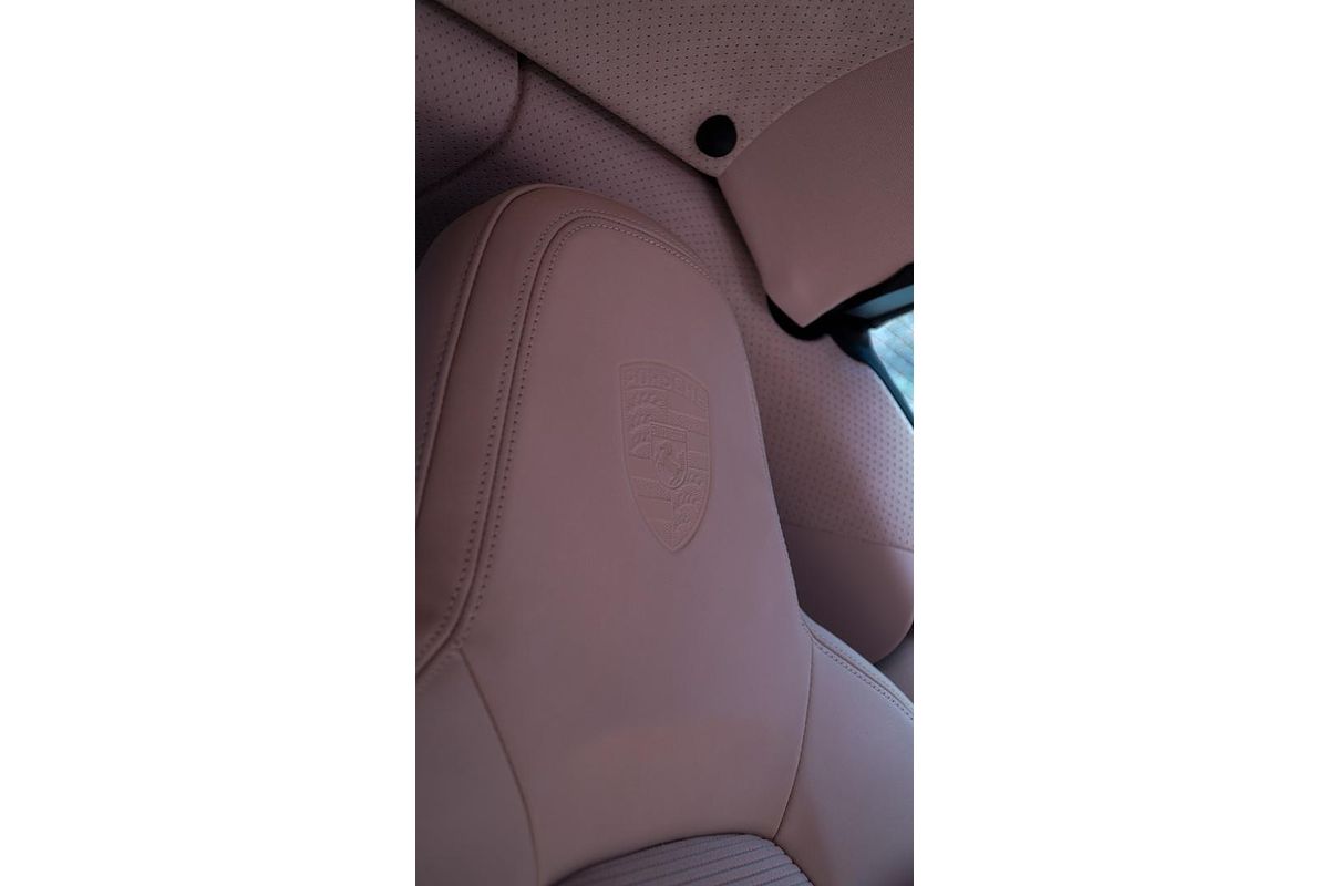 2020 Porsche 911 Targa 4S Heritage Design Edition 992