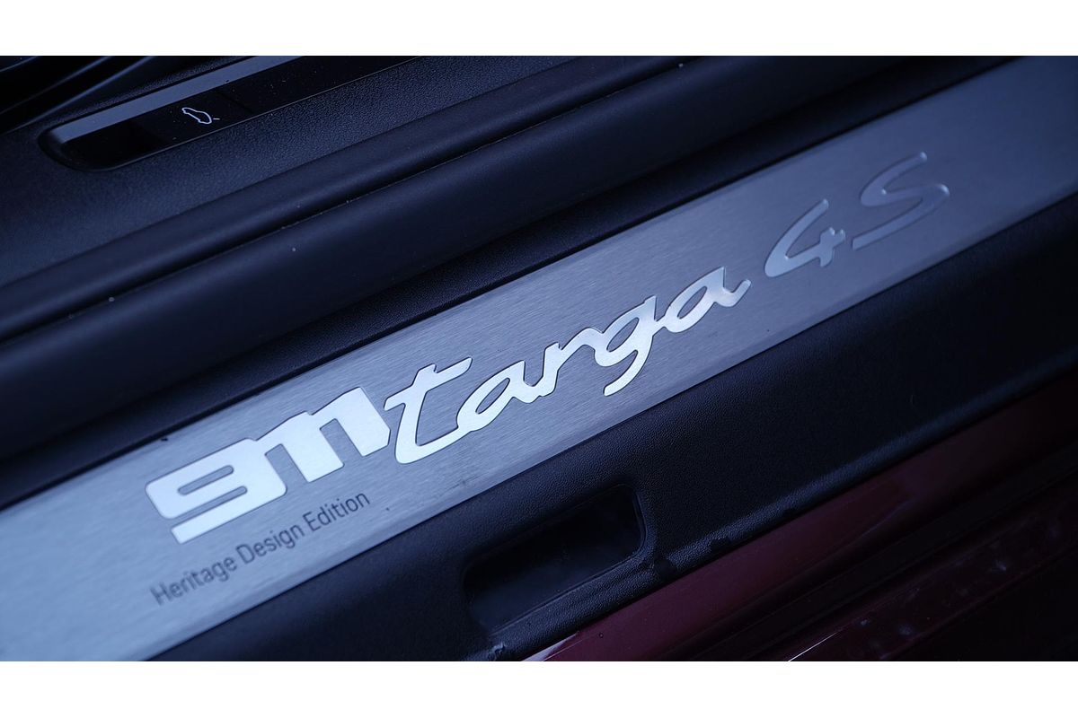 2020 Porsche 911 Targa 4S Heritage Design Edition 992