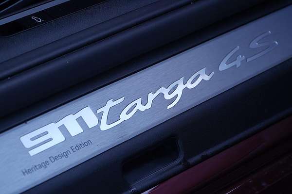 2020 Porsche 911 Targa 4S Heritage Design Edition 992
