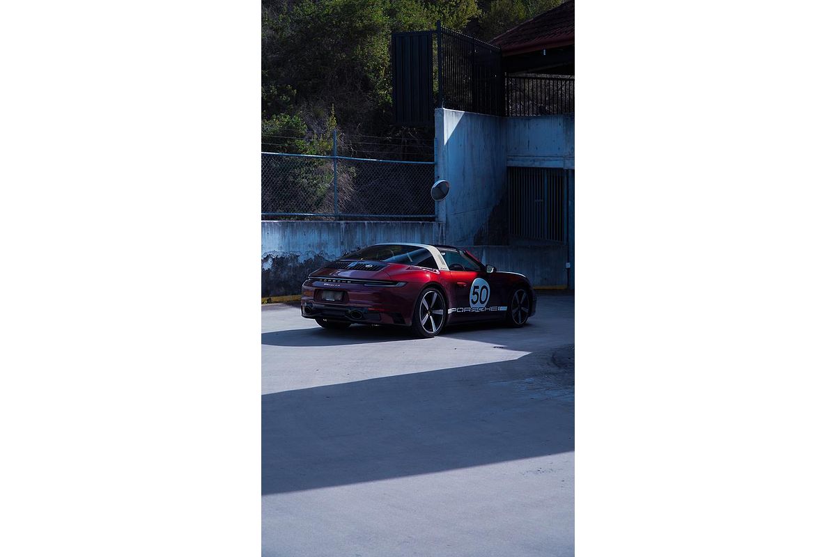 2020 Porsche 911 Targa 4S Heritage Design Edition 992