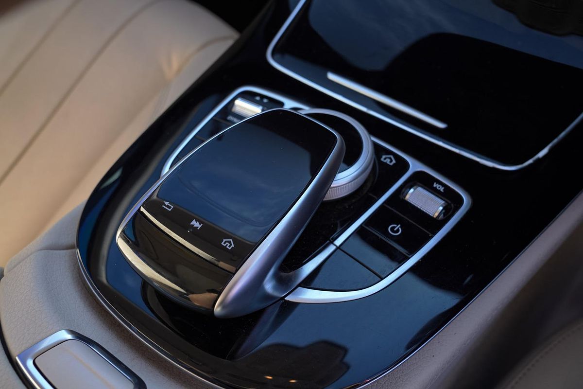 2016 Mercedes-Benz E-Class E200 W213
