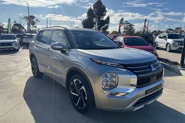 2022 Mitsubishi Outlander PHEV Exceed ZM