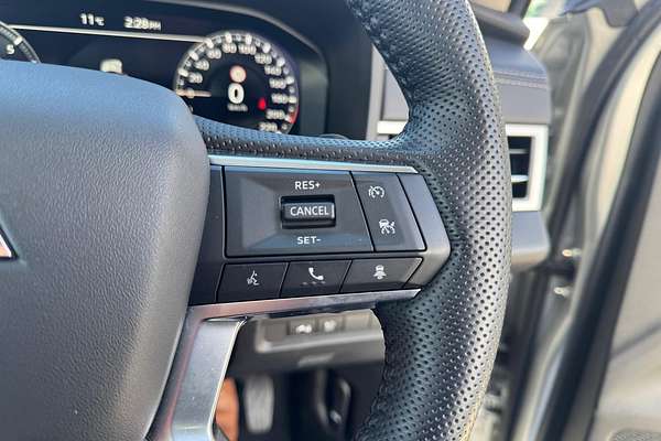 2022 Mitsubishi Outlander PHEV Exceed ZM