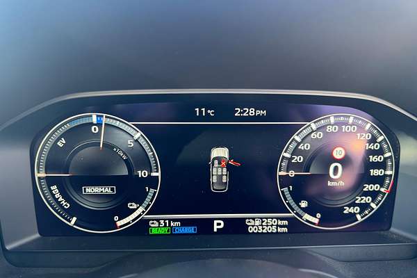 2022 Mitsubishi Outlander PHEV Exceed ZM