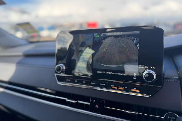 2022 Mitsubishi Outlander PHEV Exceed ZM
