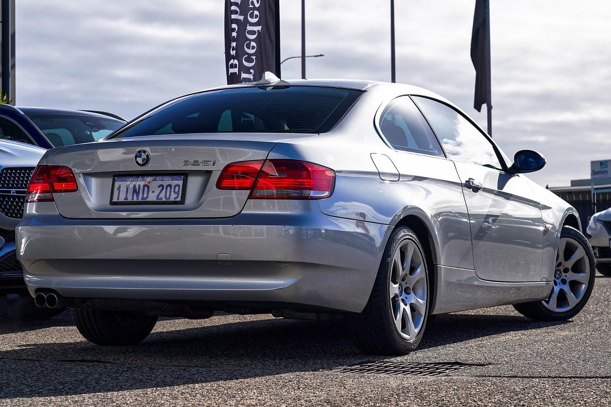 2007 BMW 3 Series 325i E92