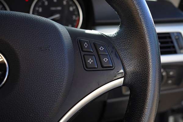 2007 BMW 3 Series 325i E92