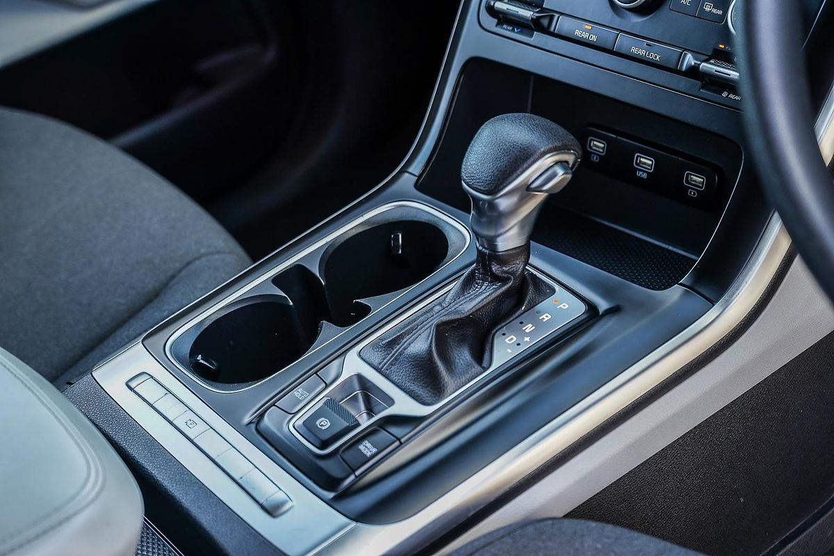 2022 Kia Carnival S KA4