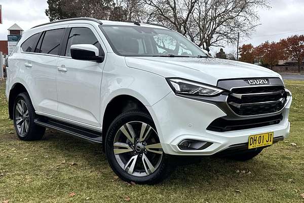2023 Isuzu MU-X LS-T