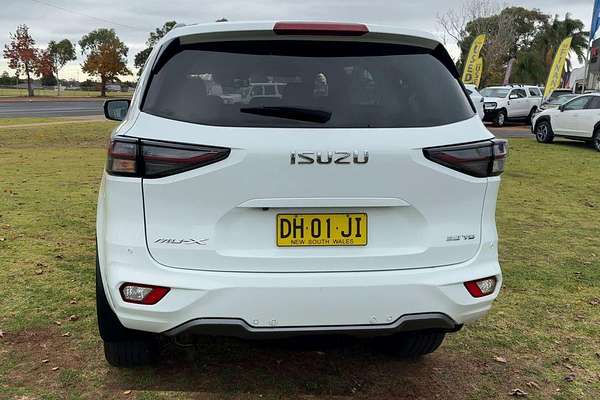 2023 Isuzu MU-X LS-T