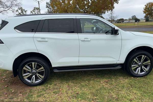 2023 Isuzu MU-X LS-T