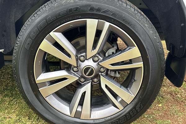 2023 Isuzu MU-X LS-T