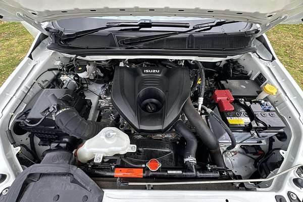 2023 Isuzu MU-X LS-T