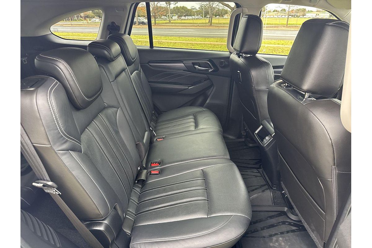 2023 Isuzu MU-X LS-T