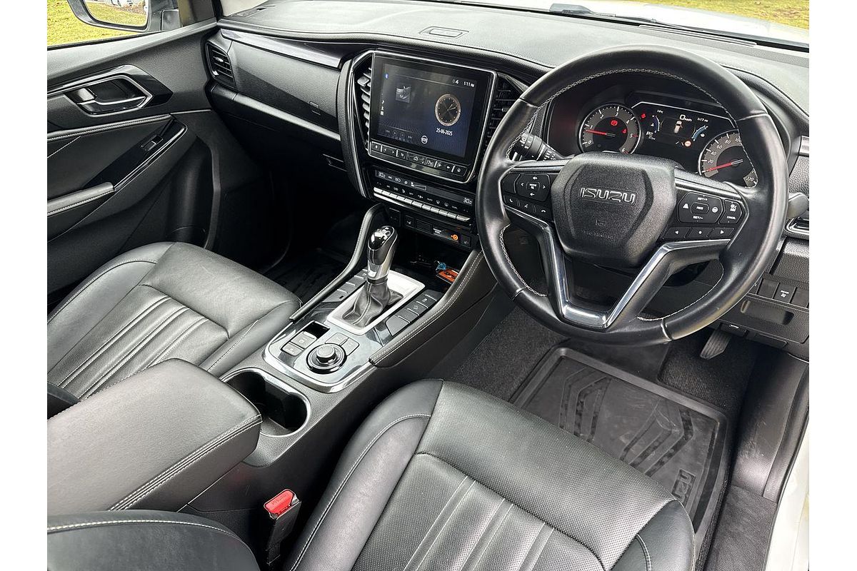 2023 Isuzu MU-X LS-T