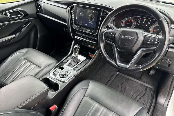 2023 Isuzu MU-X LS-T