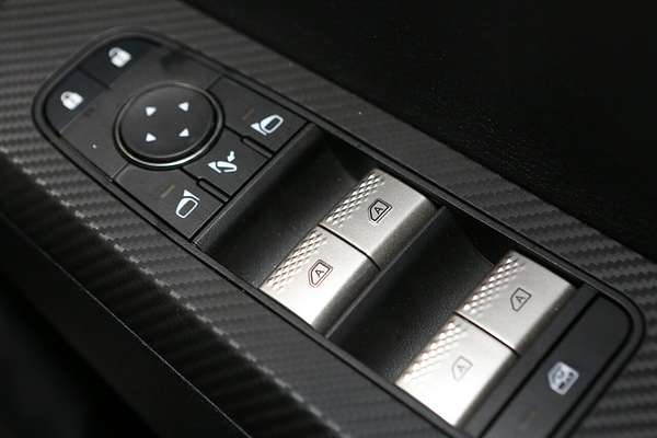 2024 Mitsubishi Outlander LS ZM