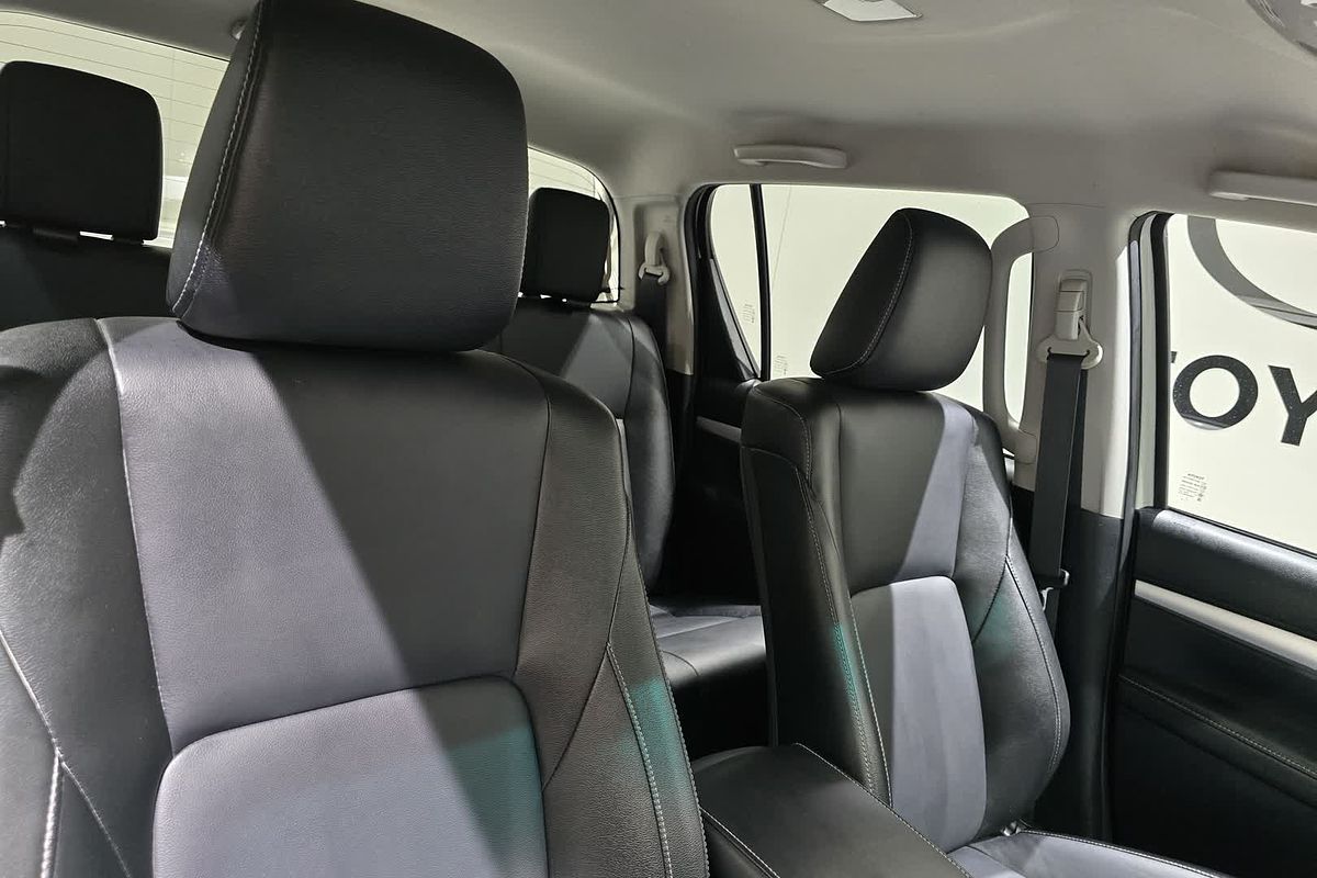 2022 Toyota Hilux Hilux 4x4 SR5 2.8L T Diesel Automatic Double Cab GUN126R 4X4
