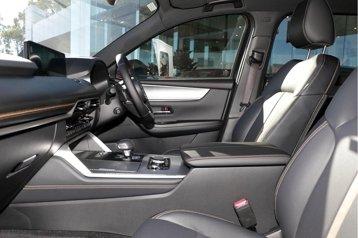 2025 Mazda CX-80 P50e Azami KL