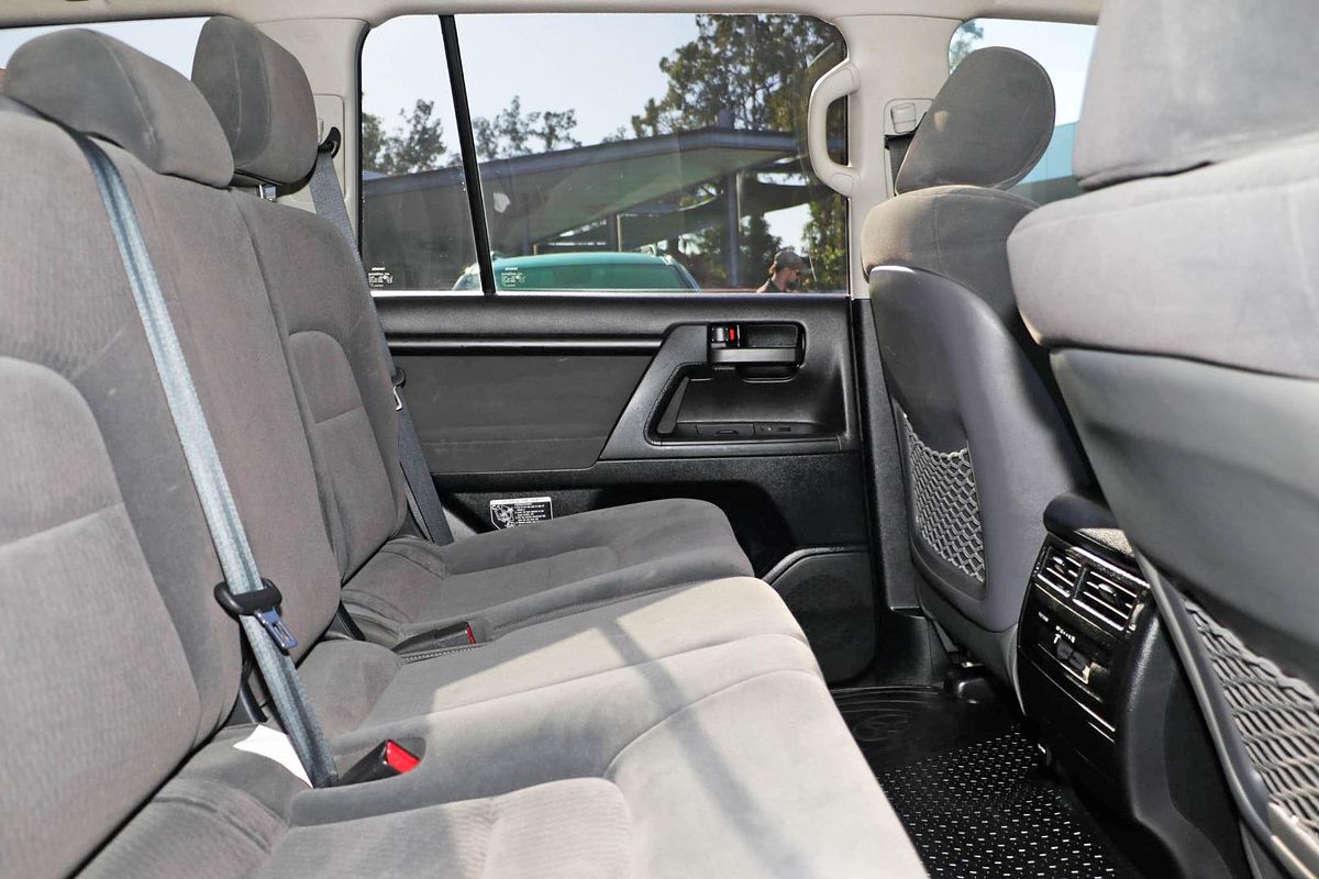 2015 Toyota Landcruiser GXL VDJ200R