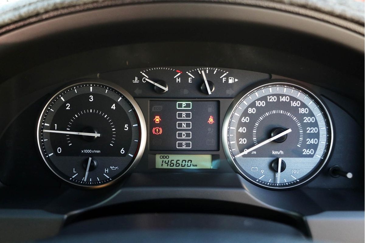 2015 Toyota Landcruiser GXL VDJ200R