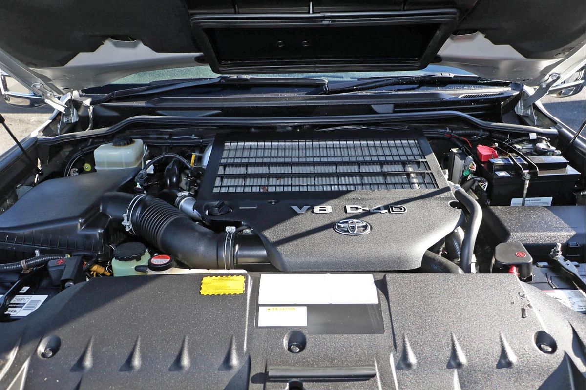2015 Toyota Landcruiser GXL VDJ200R