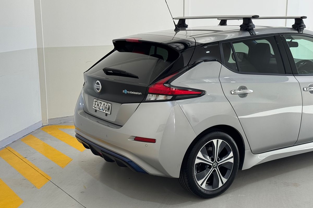 2021 Nissan LEAF ZE1