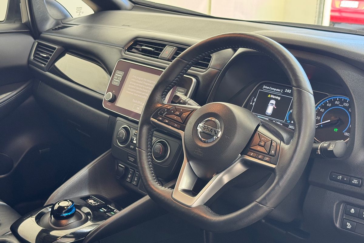2021 Nissan LEAF ZE1
