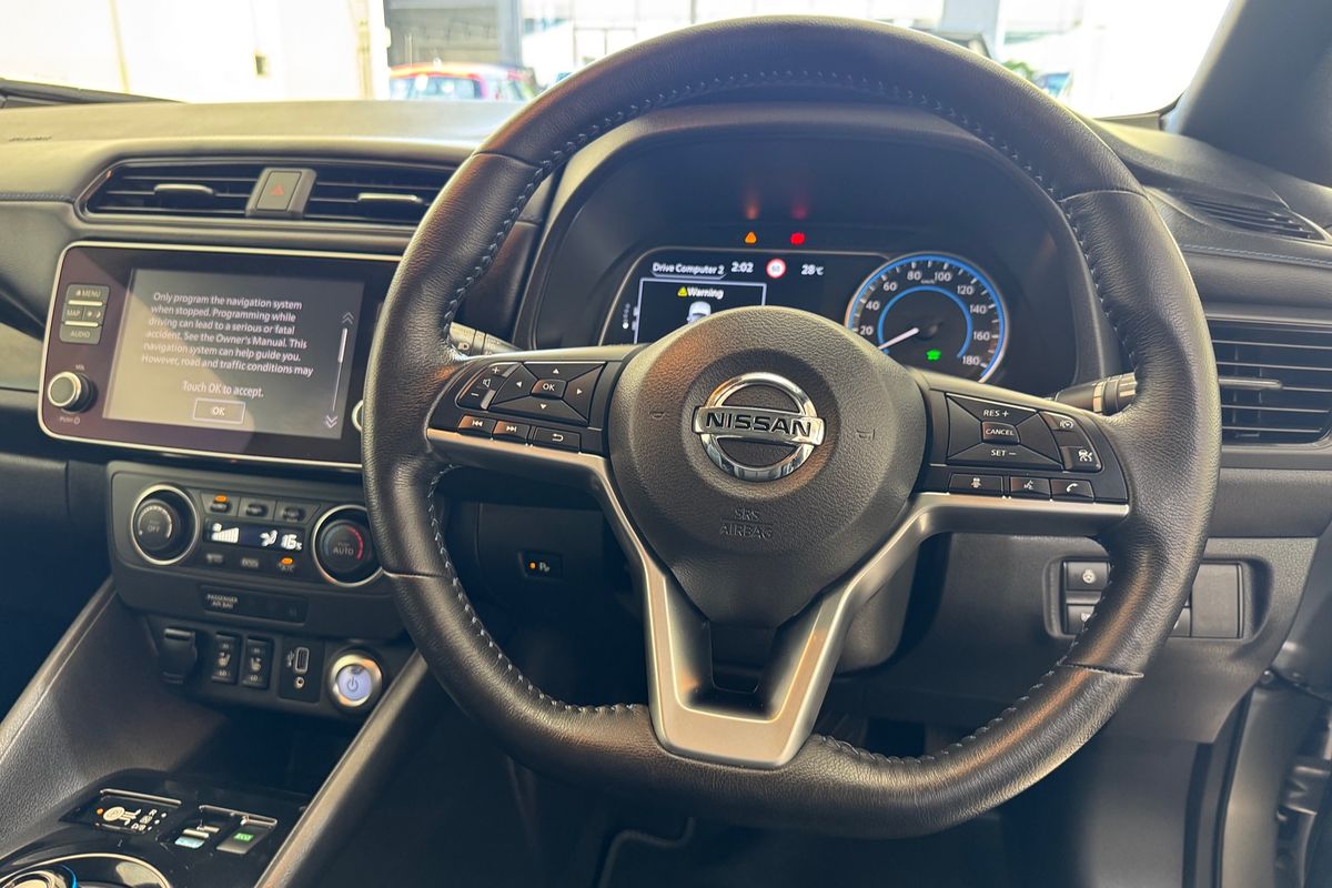 2021 Nissan LEAF ZE1