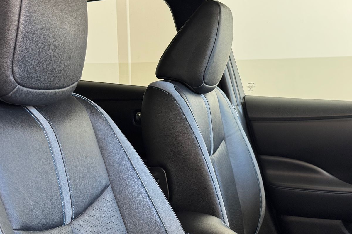 2021 Nissan LEAF ZE1