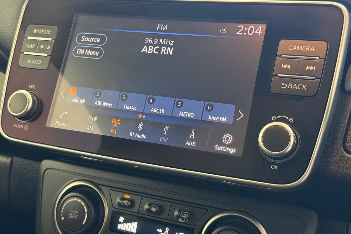 2021 Nissan LEAF ZE1